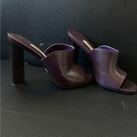 Prada heels - Picture 2 of 7